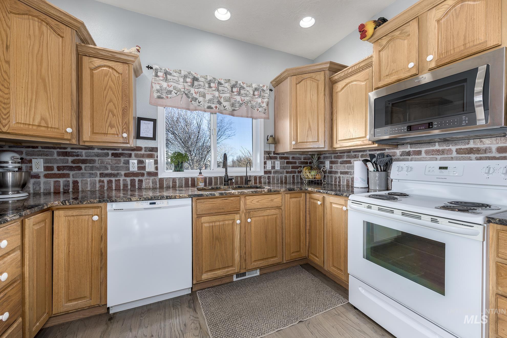 13378 Skyview Street