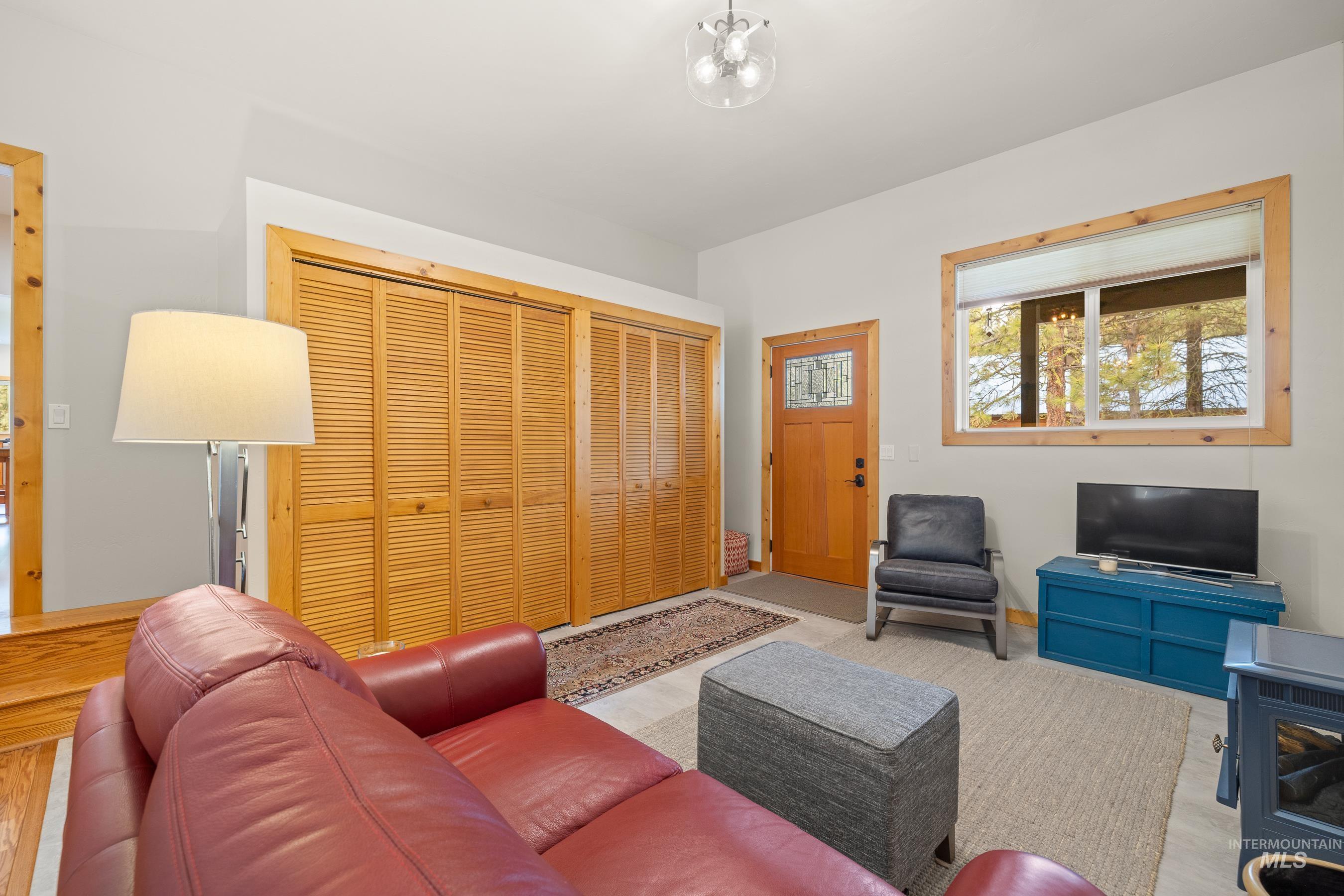 481 Ellis Road
