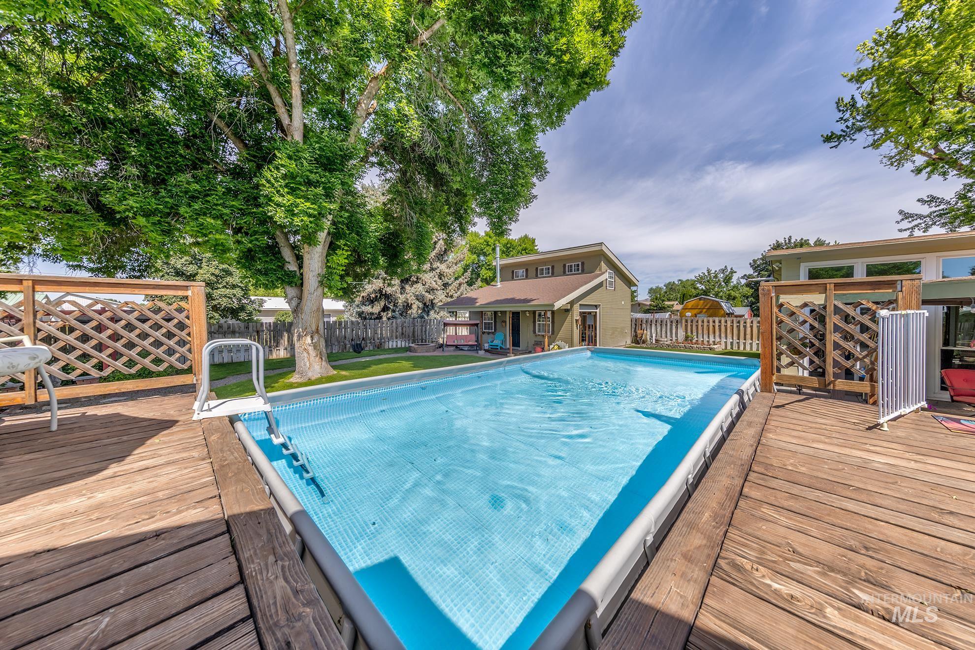 1275 W 8th Street