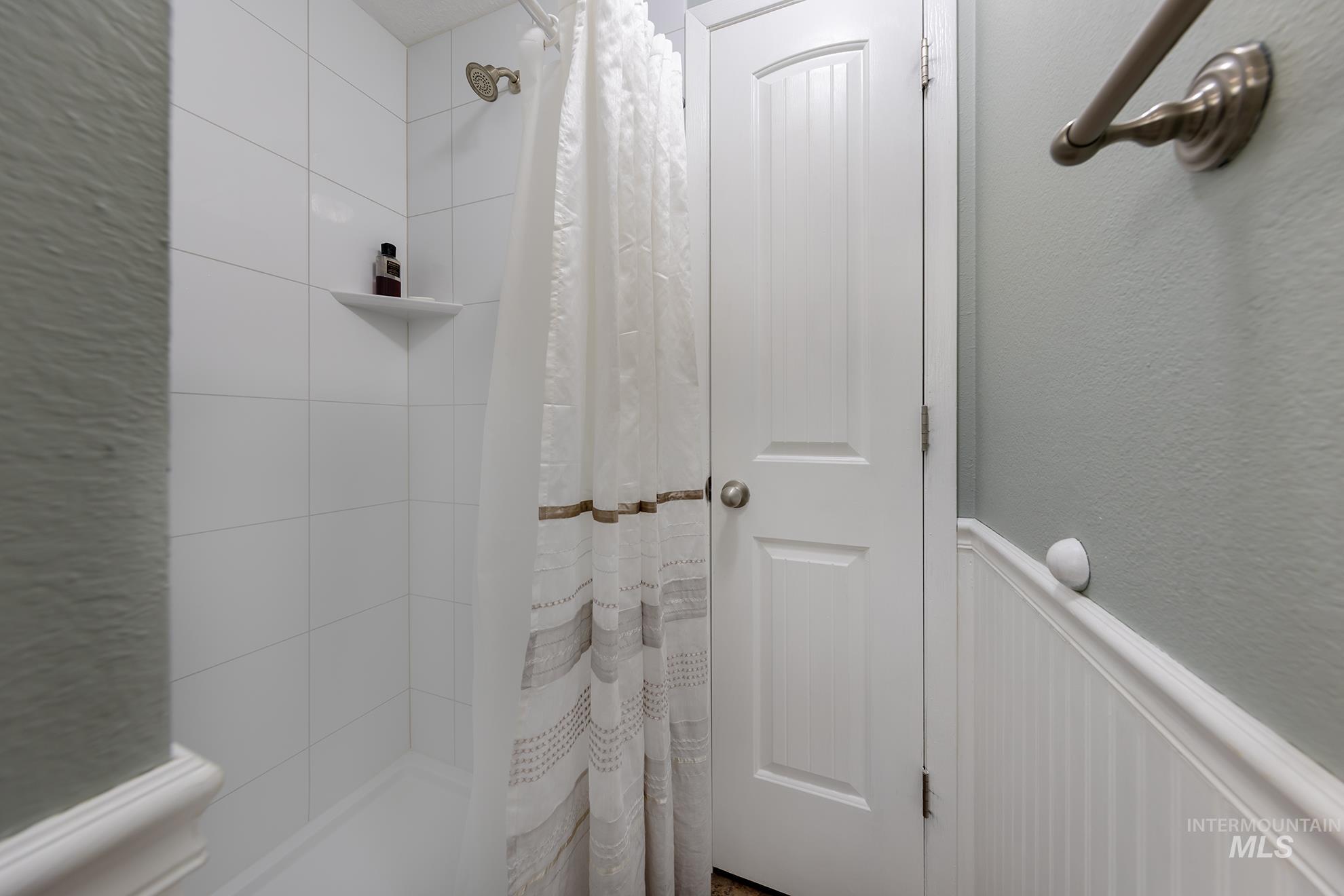 1275 W 8th Street