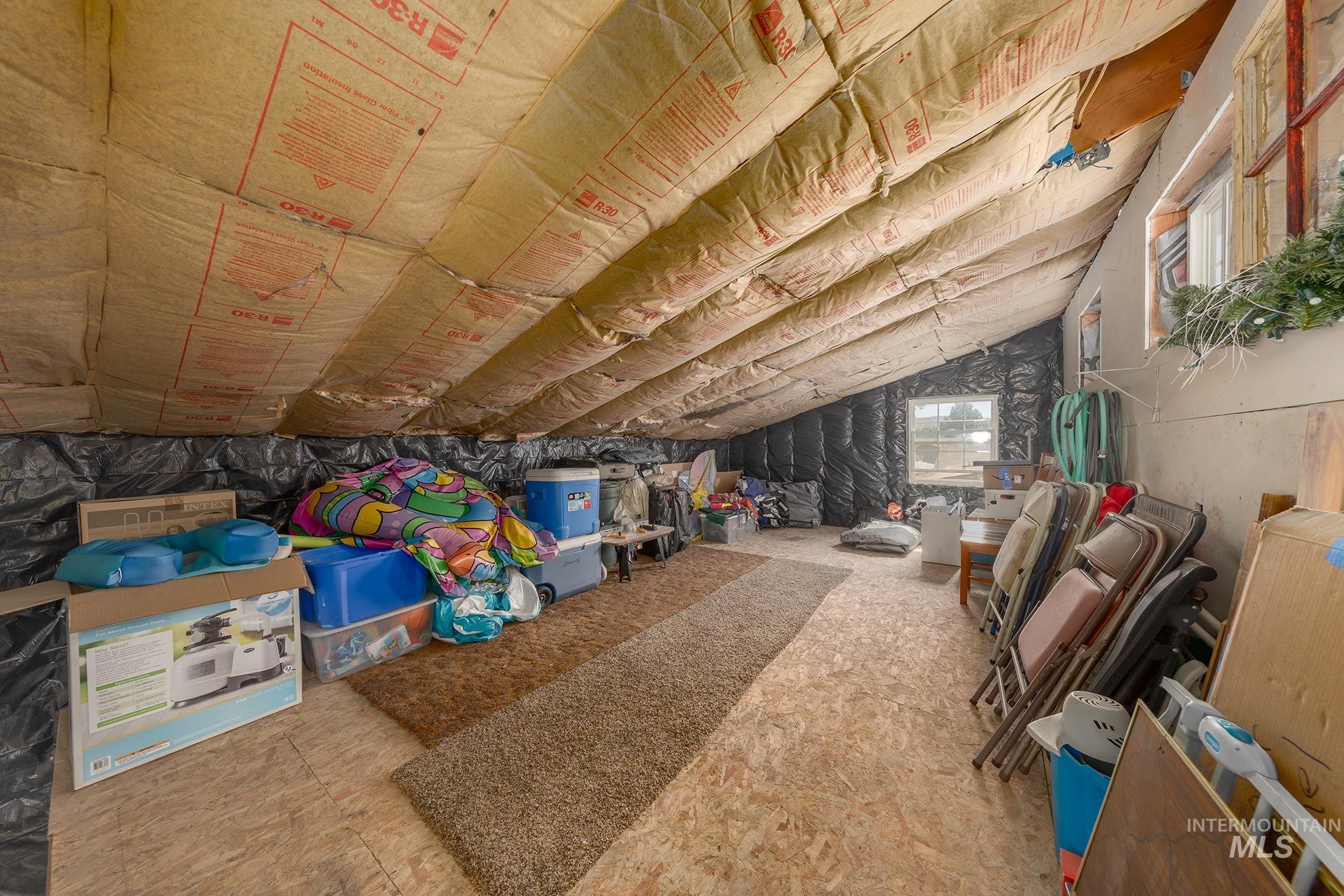 1275 W 8th Street
