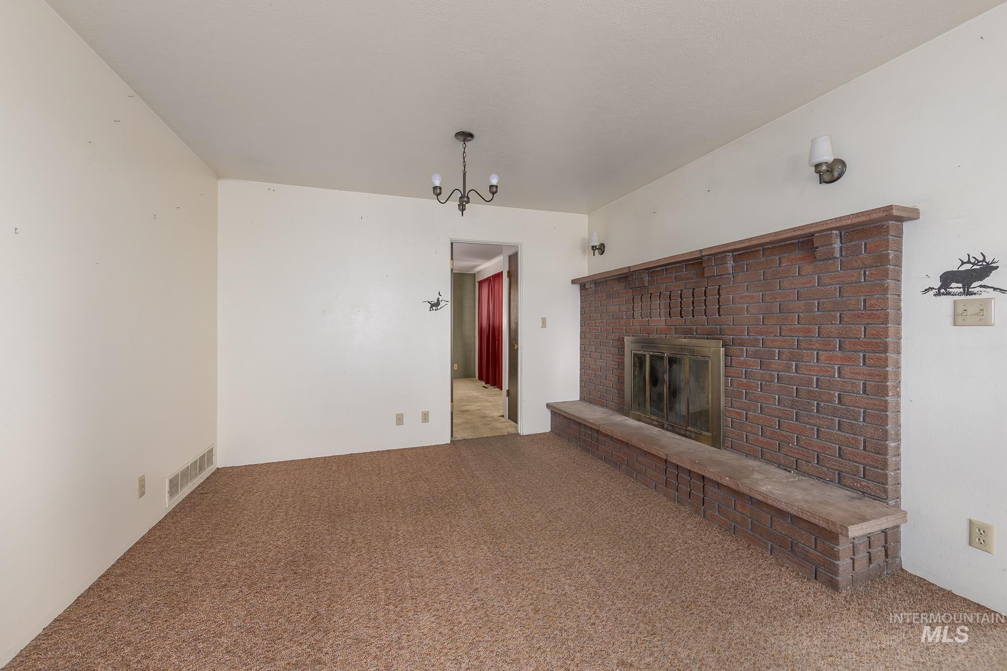 1543 Sunnyside Road