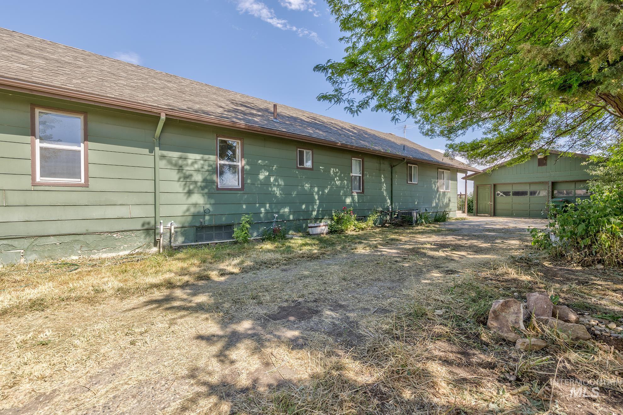 1543 Sunnyside Road