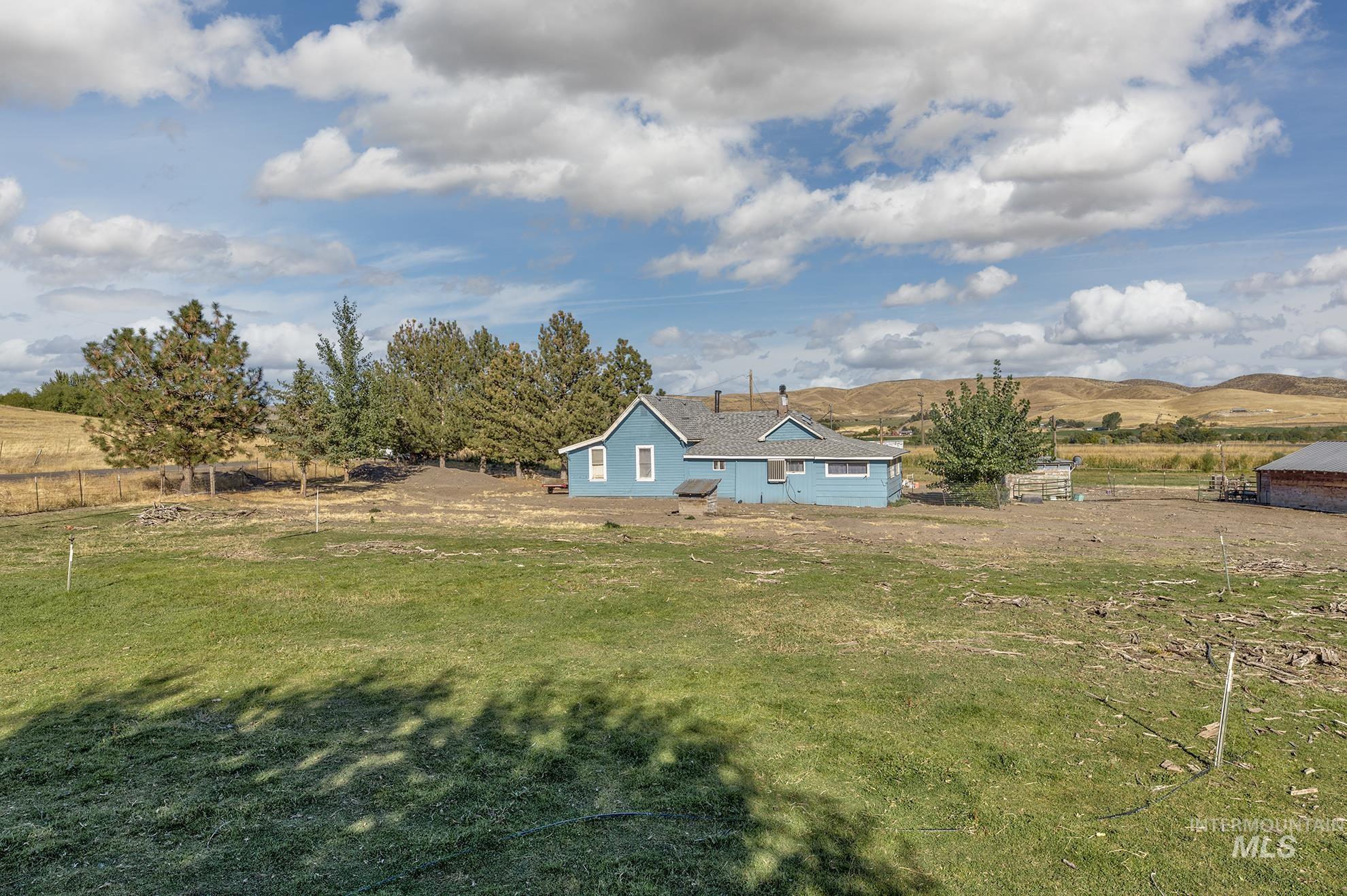 1348 Hoover Road