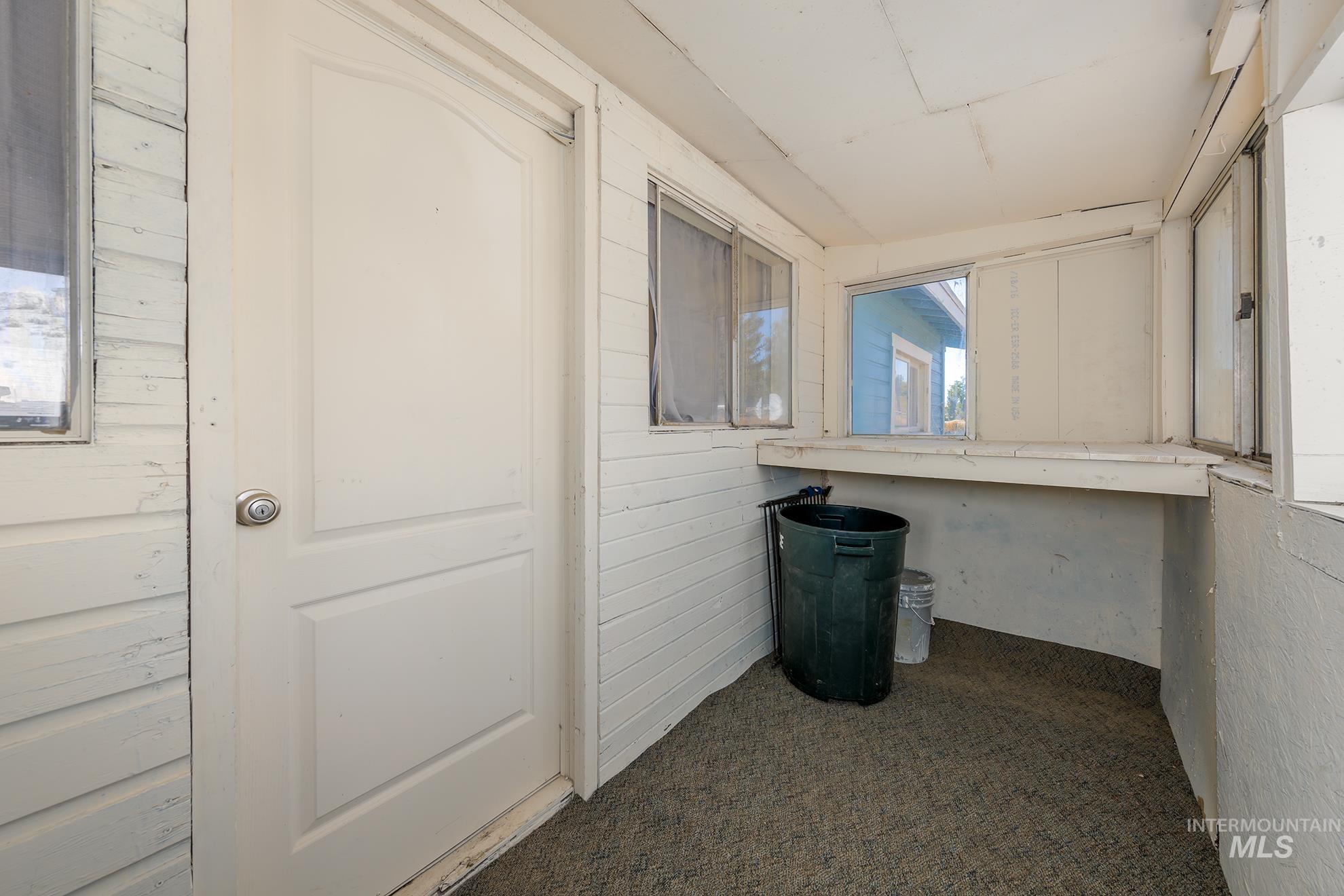 1348 Hoover Road