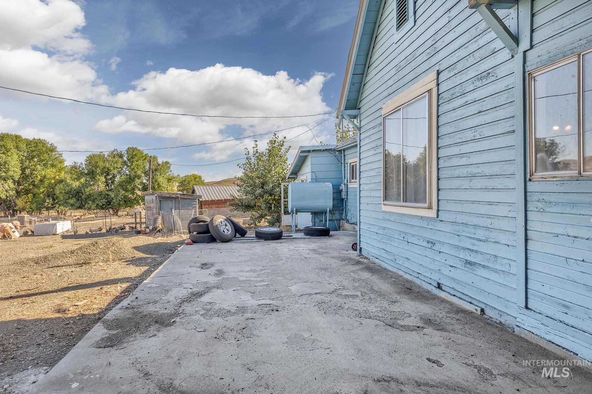 1348 Hoover Road