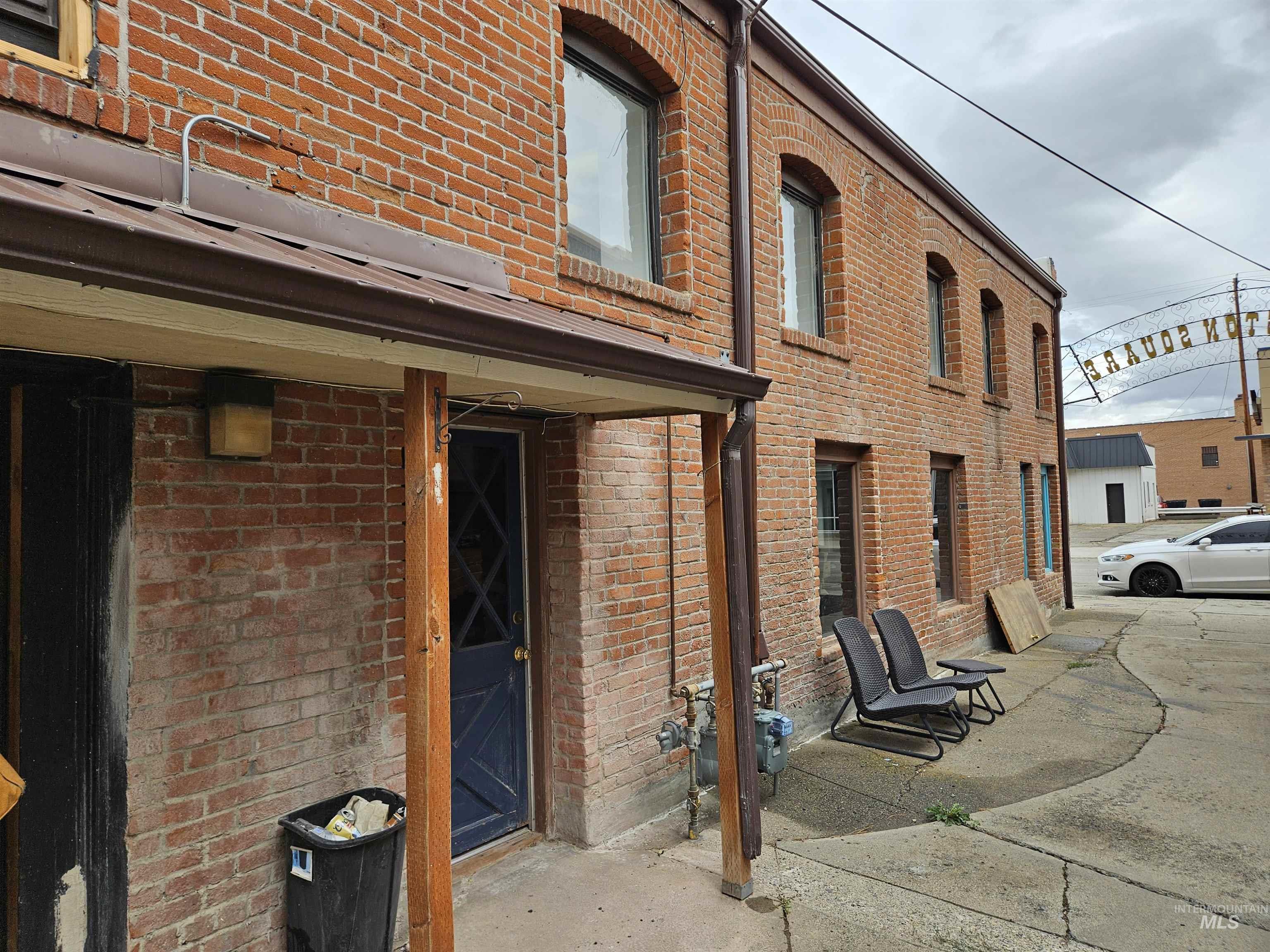 444 & 442 State St
