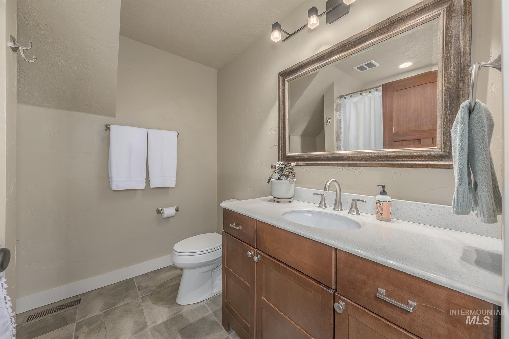 1179 Pleasant View Drive