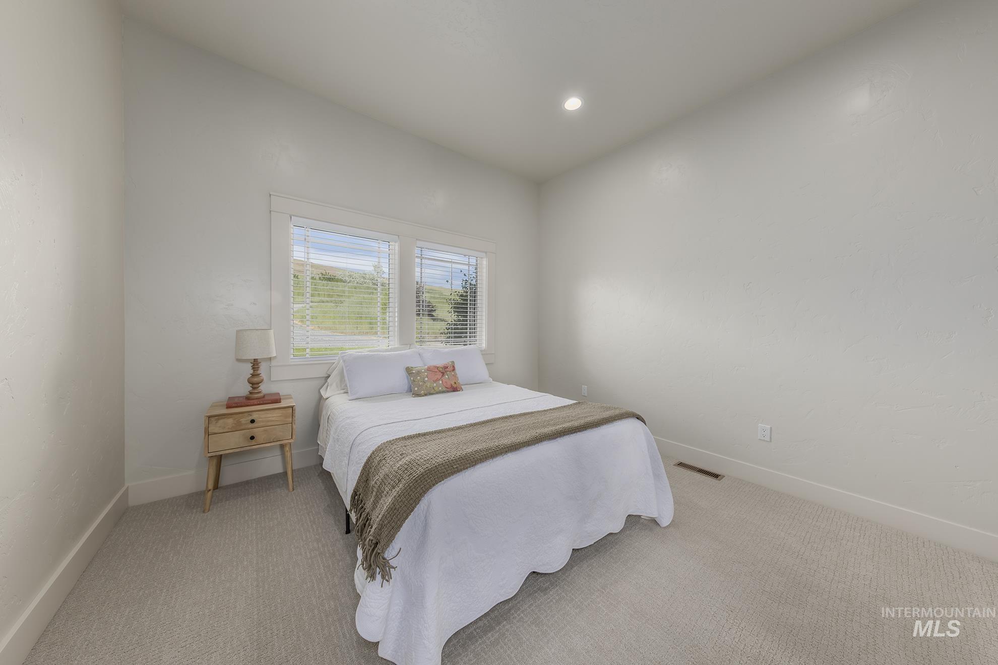 1179 Pleasant View Drive