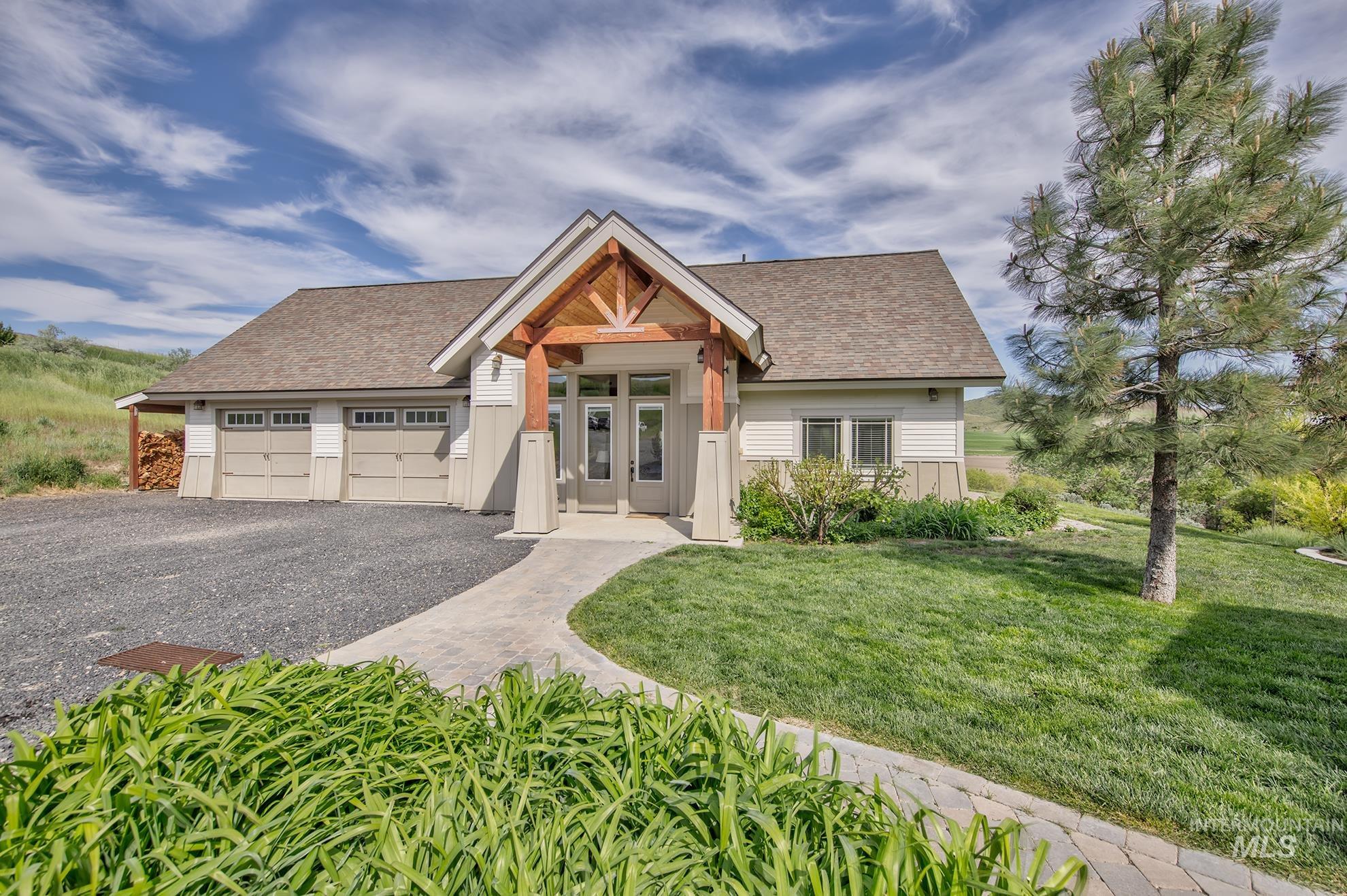 1179 Pleasant View Drive