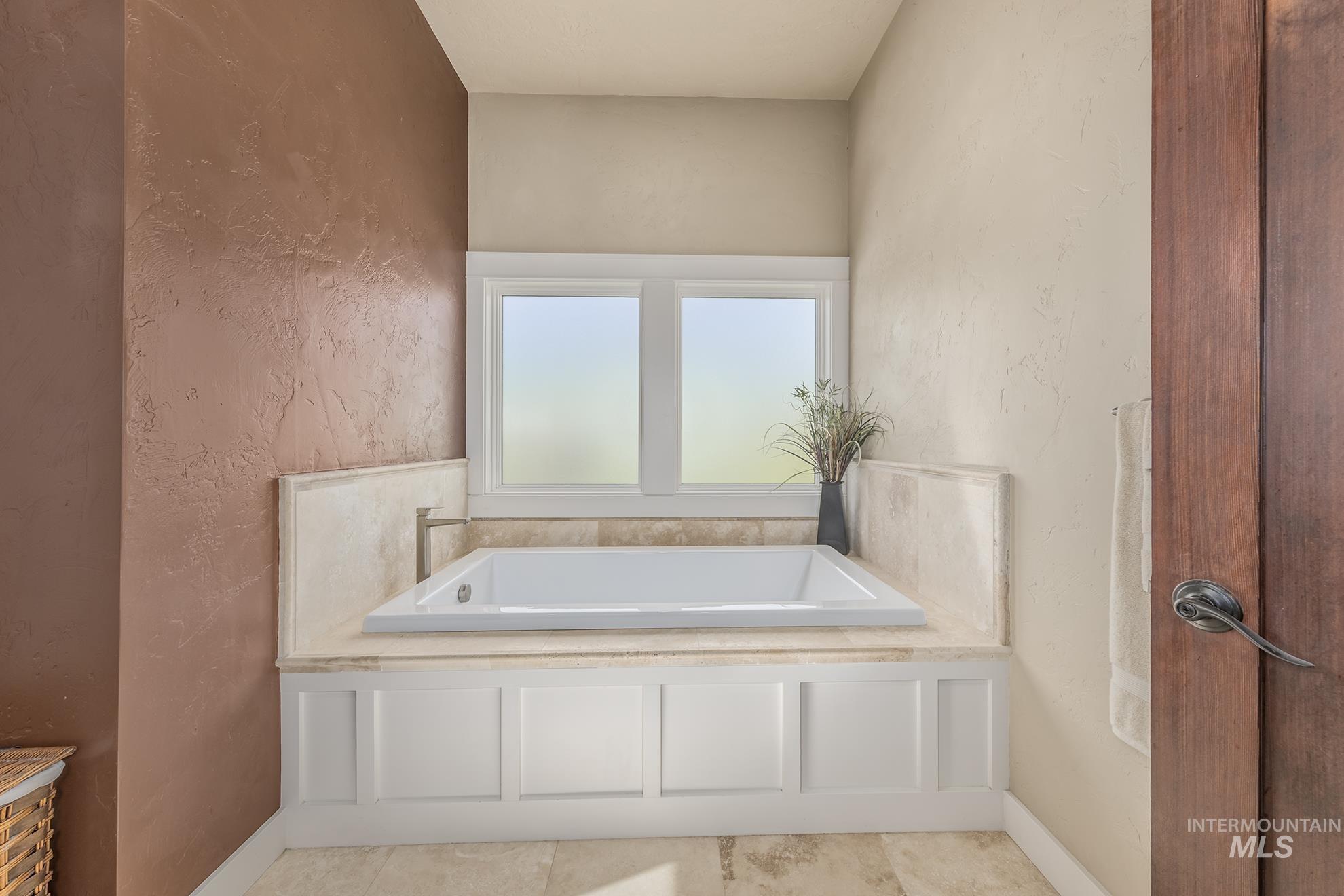 1179 Pleasant View Drive