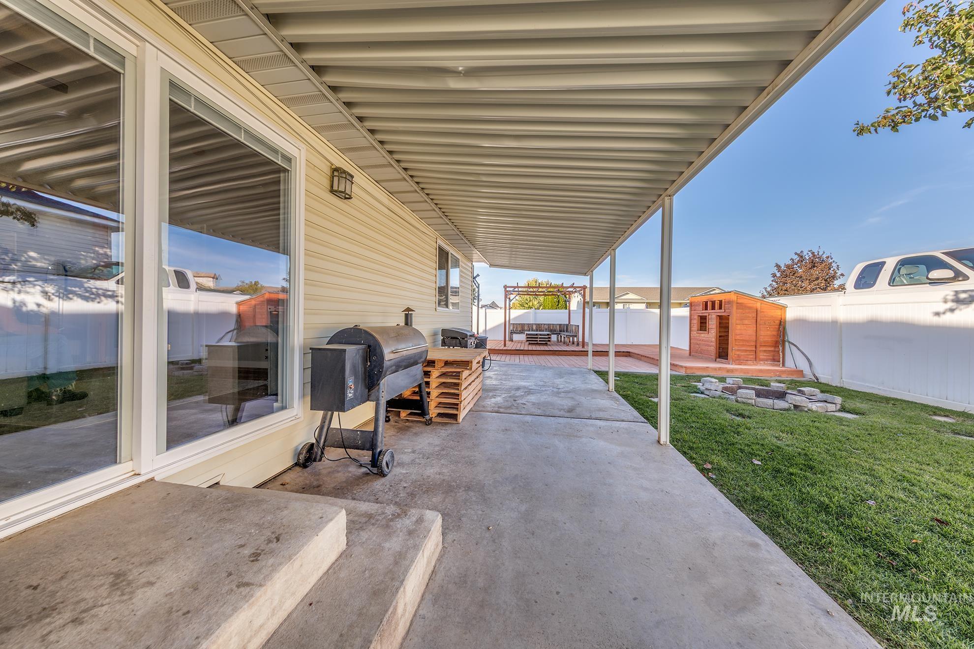 2480 W 9th Street