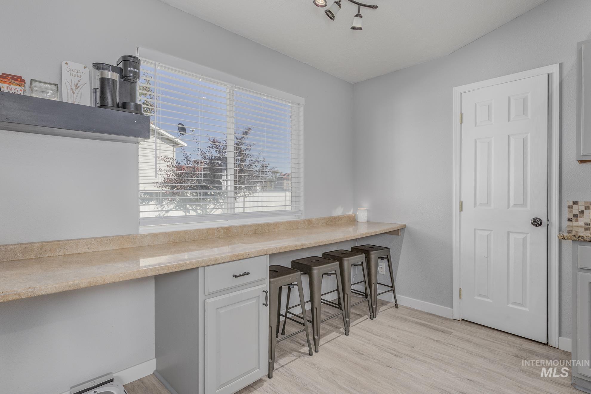 2480 W 9th Street