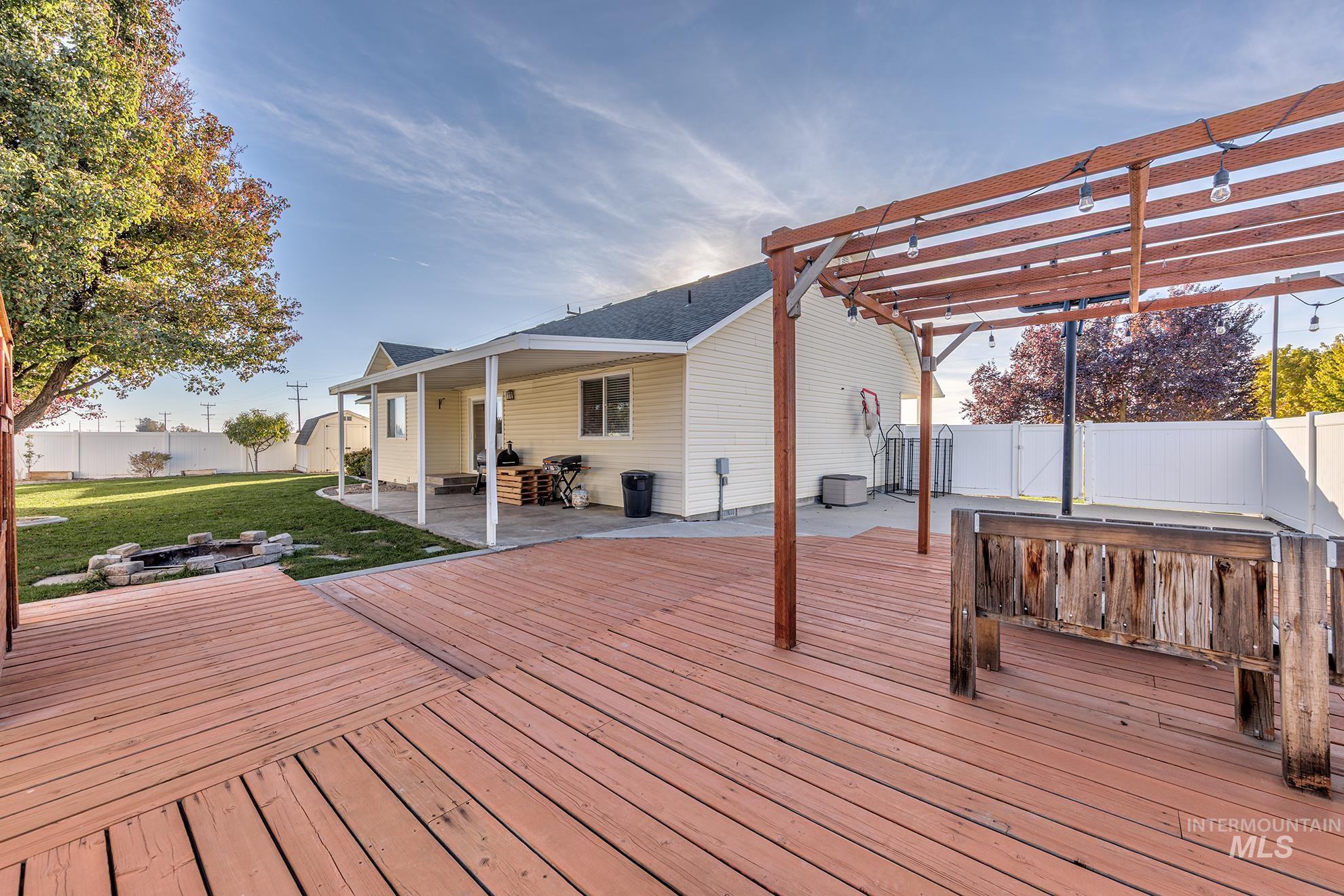 2480 W 9th Street
