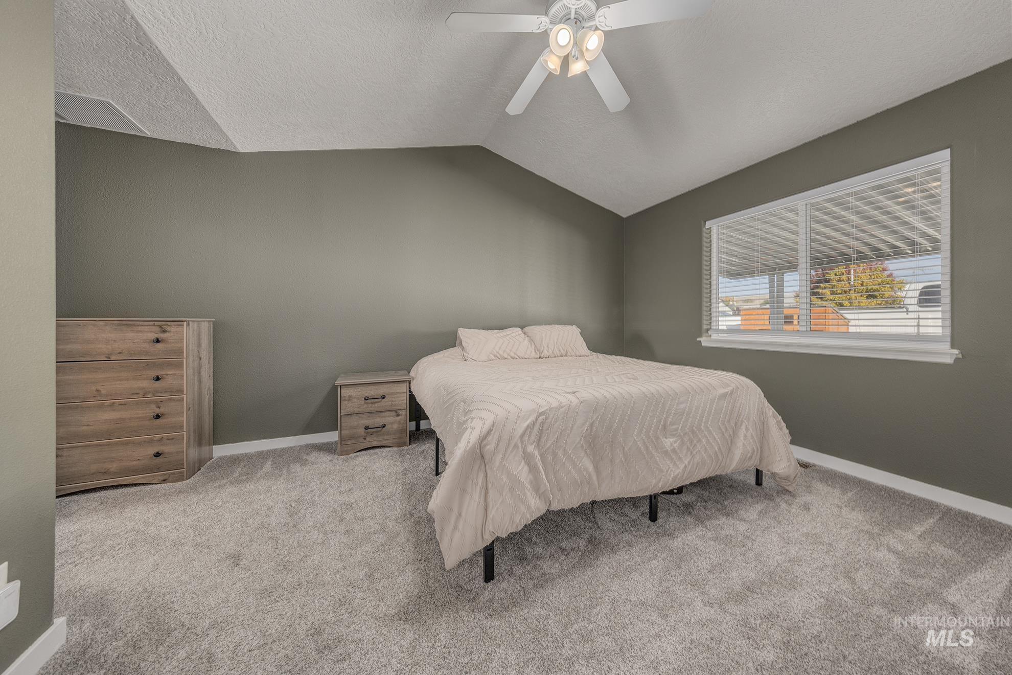 2480 W 9th Street