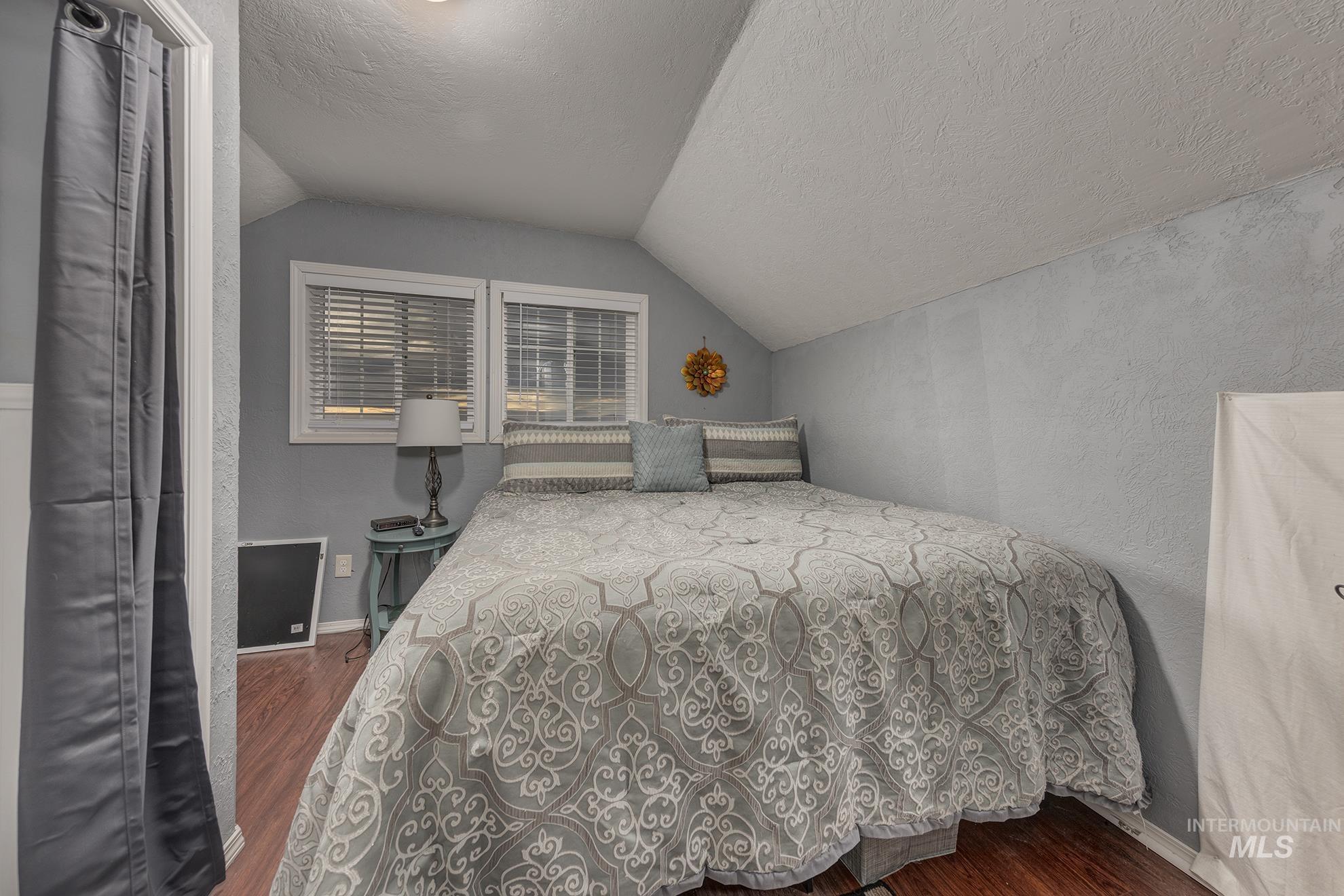 890 Jenkins Creek Road