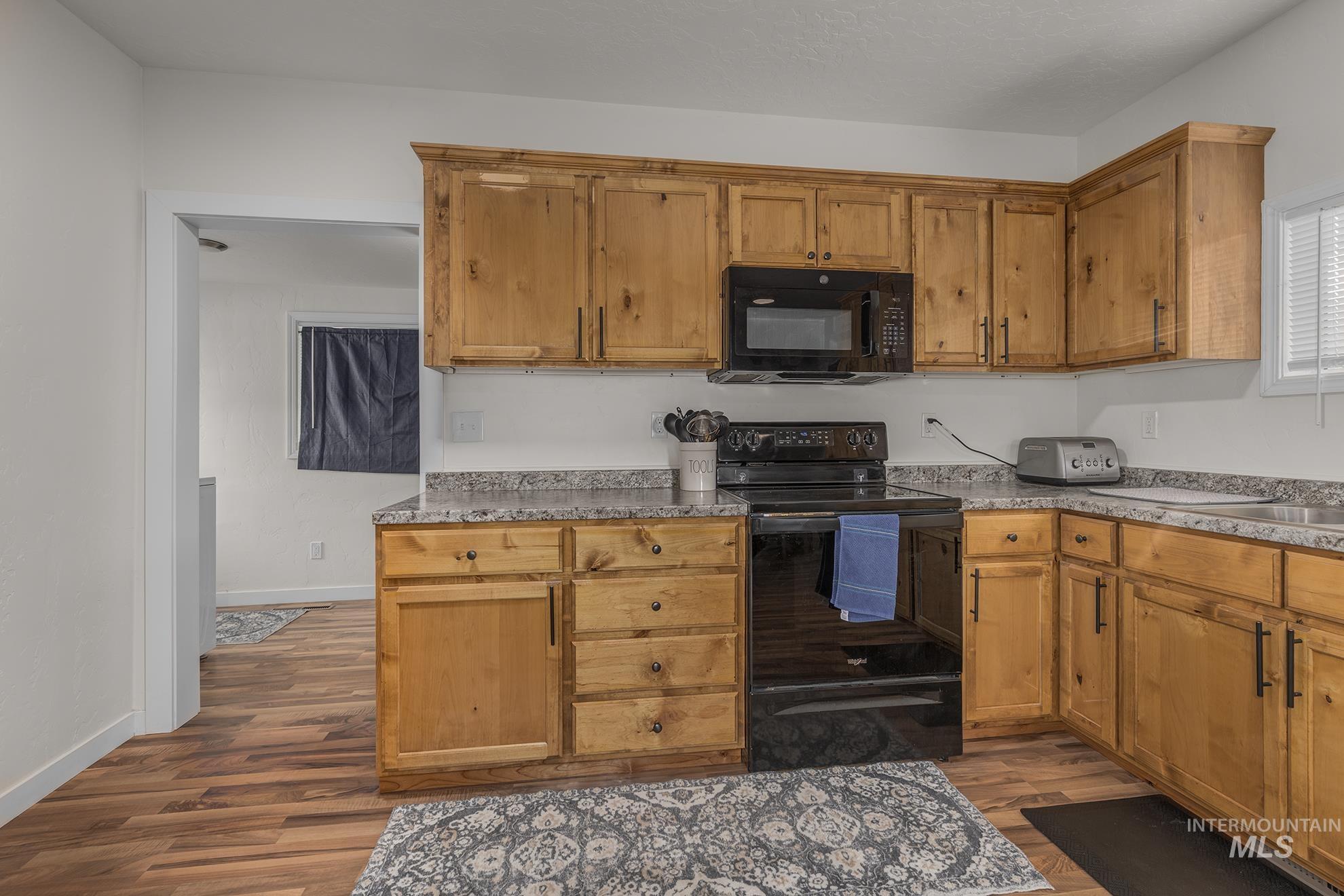 425 E Liberty