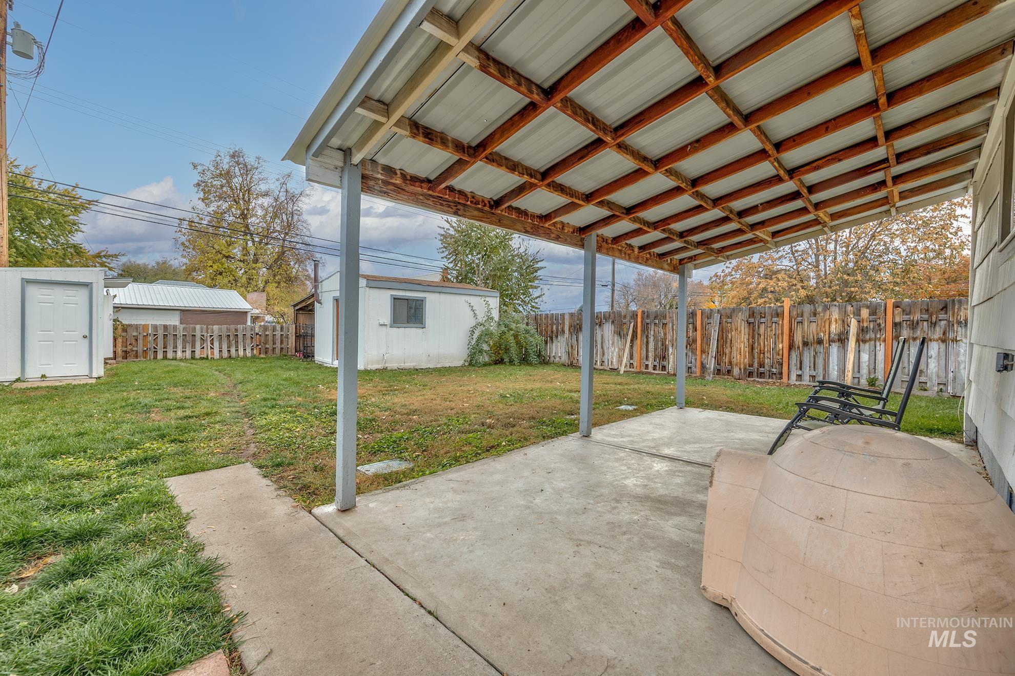 425 E Liberty