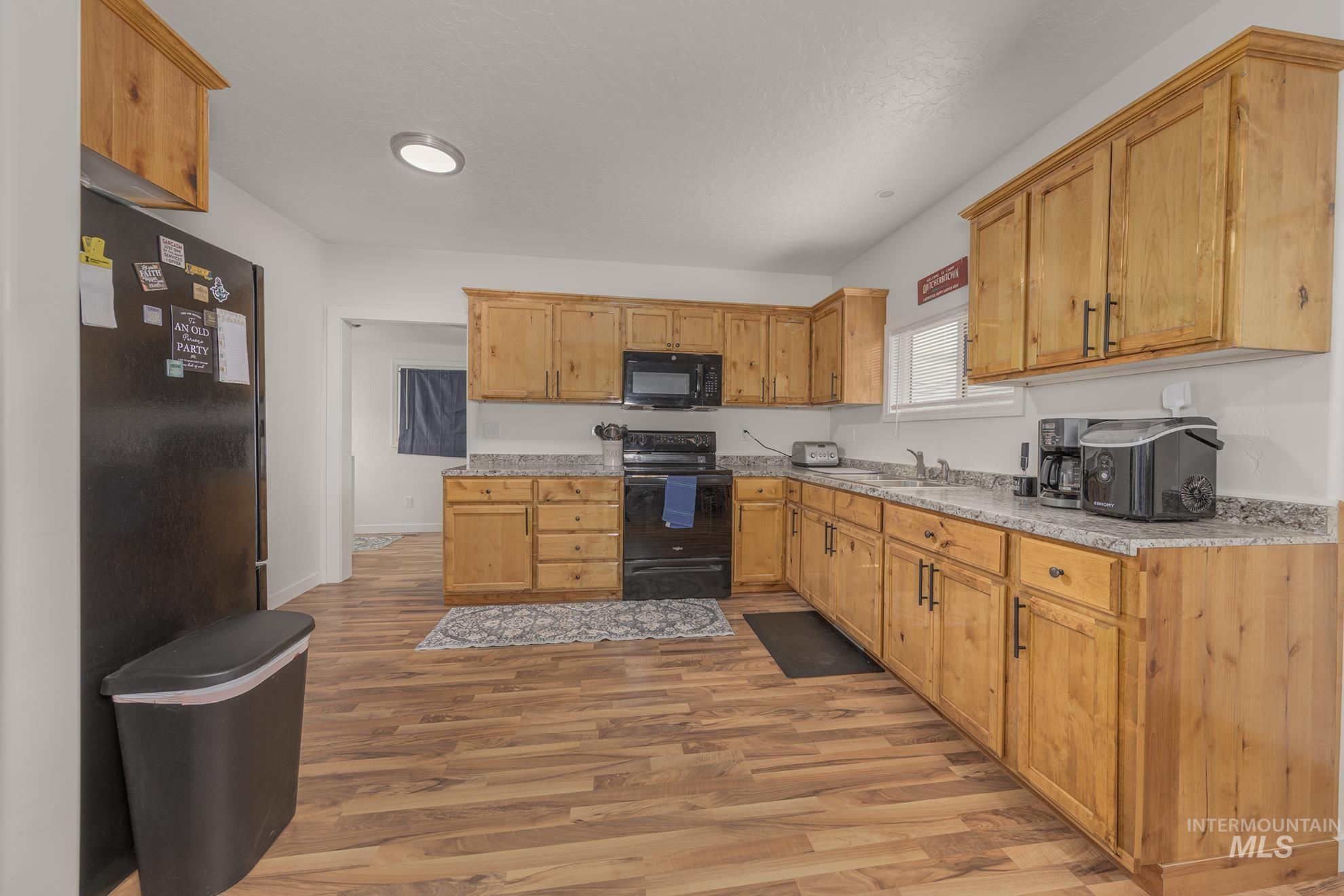 425 E Liberty