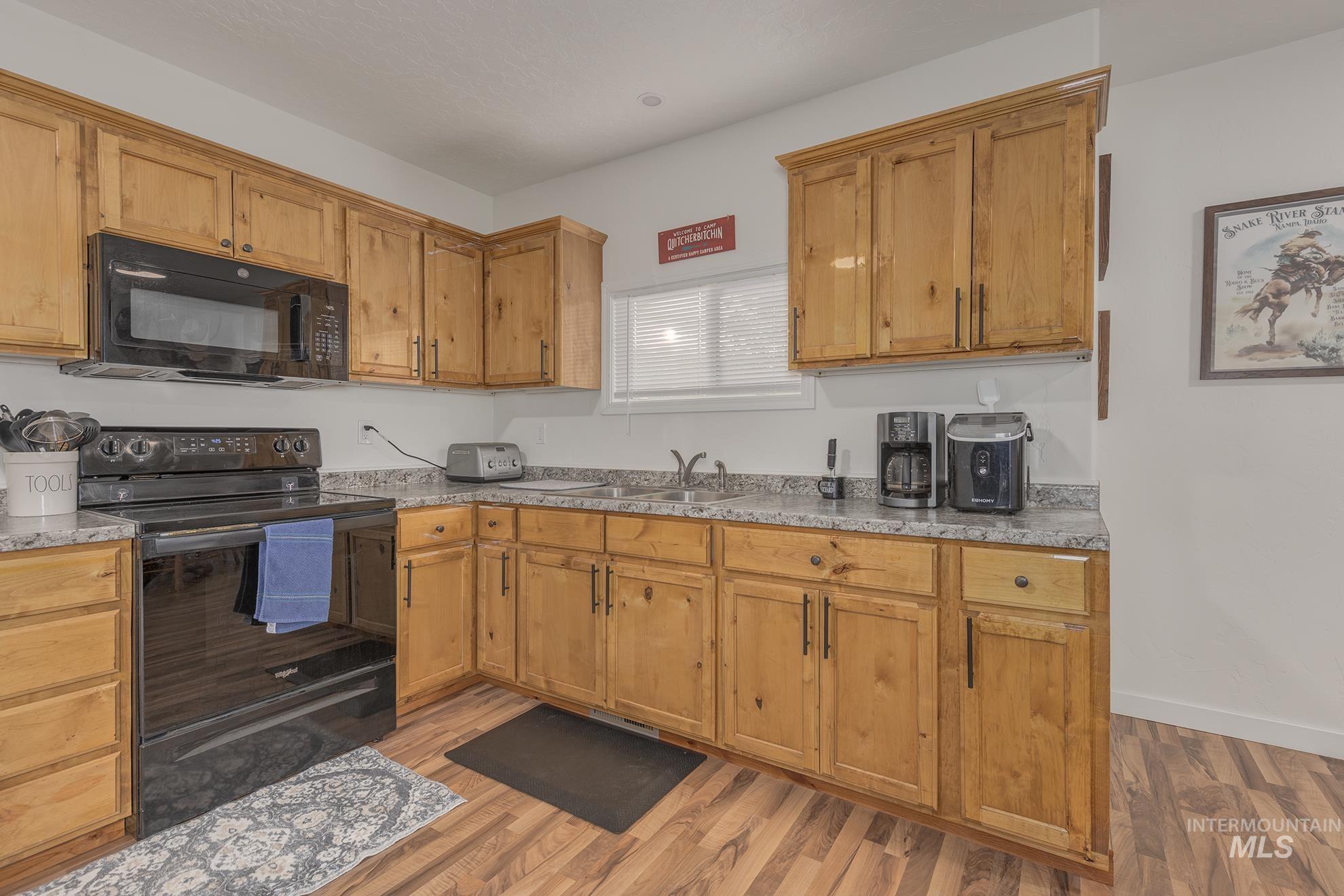 425 E Liberty