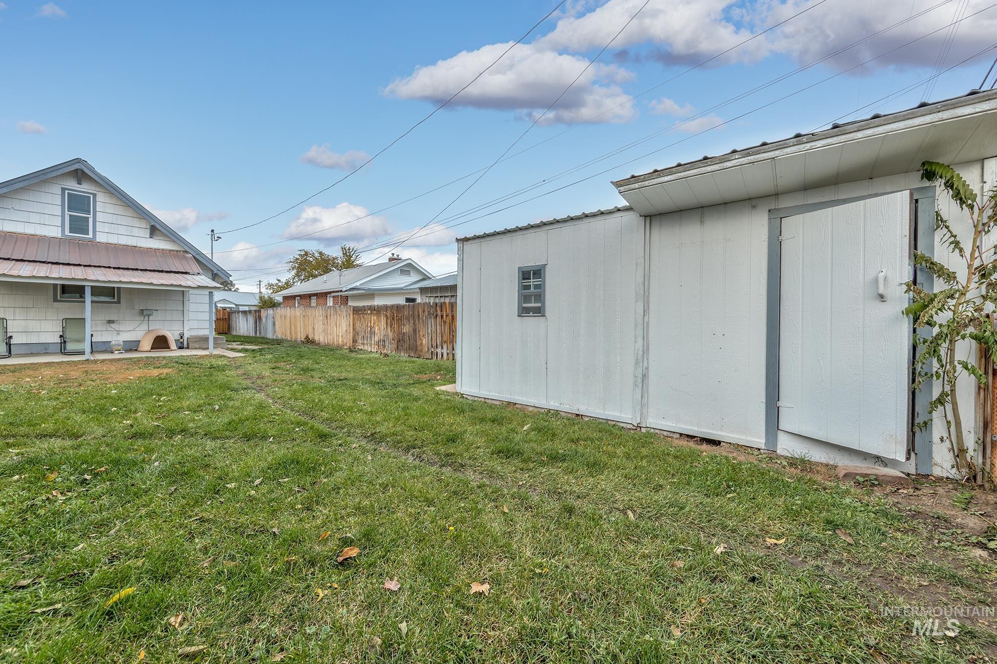 425 E Liberty