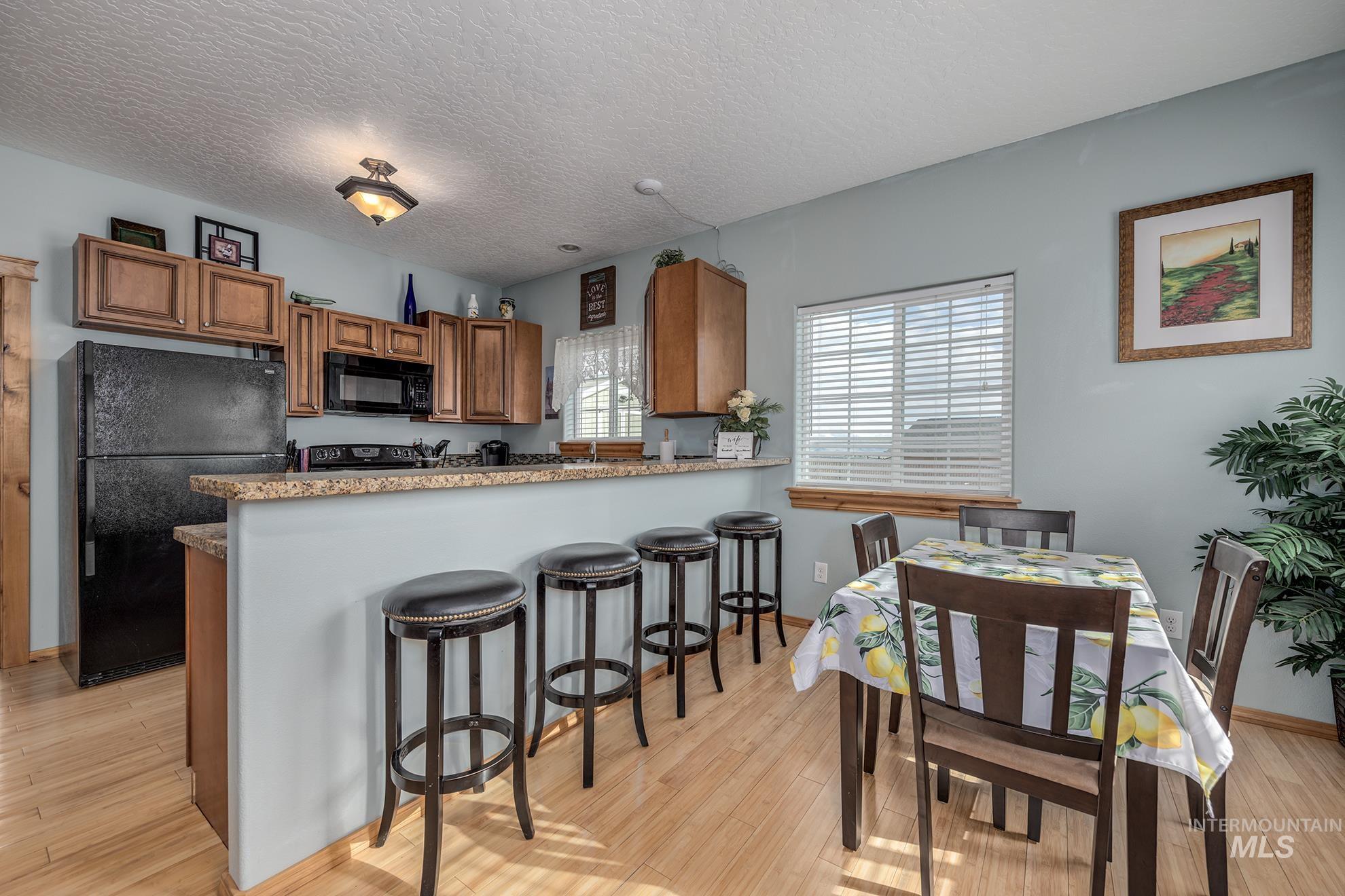 1573 Loafer Lane