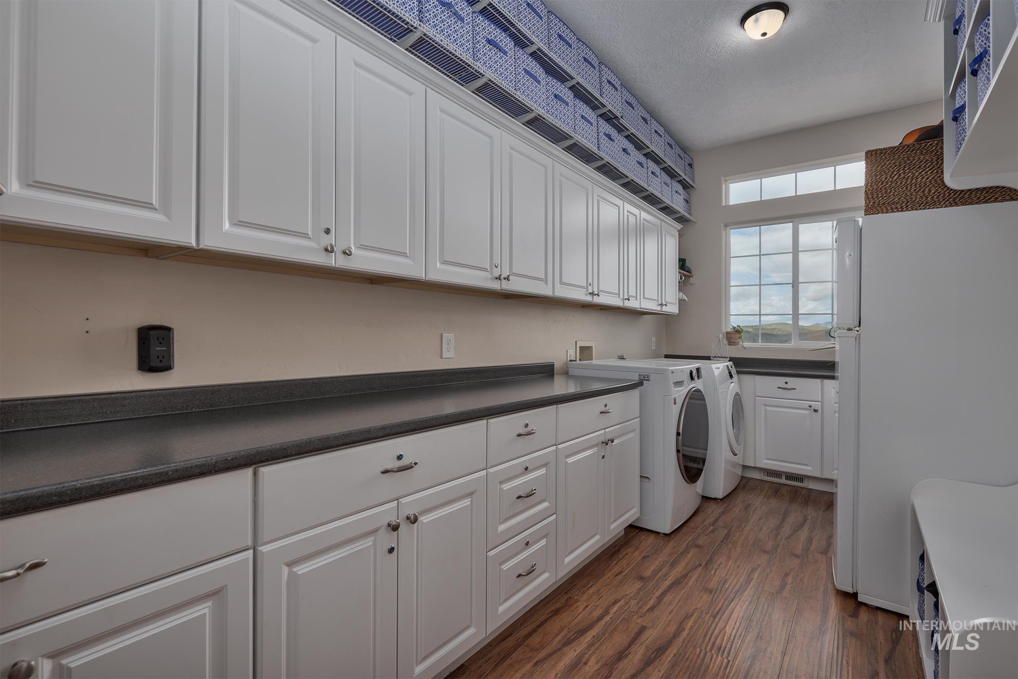 1573 Loafer Lane