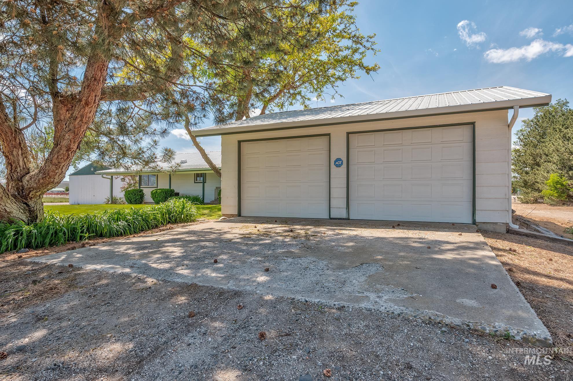 748 Pringle Road
