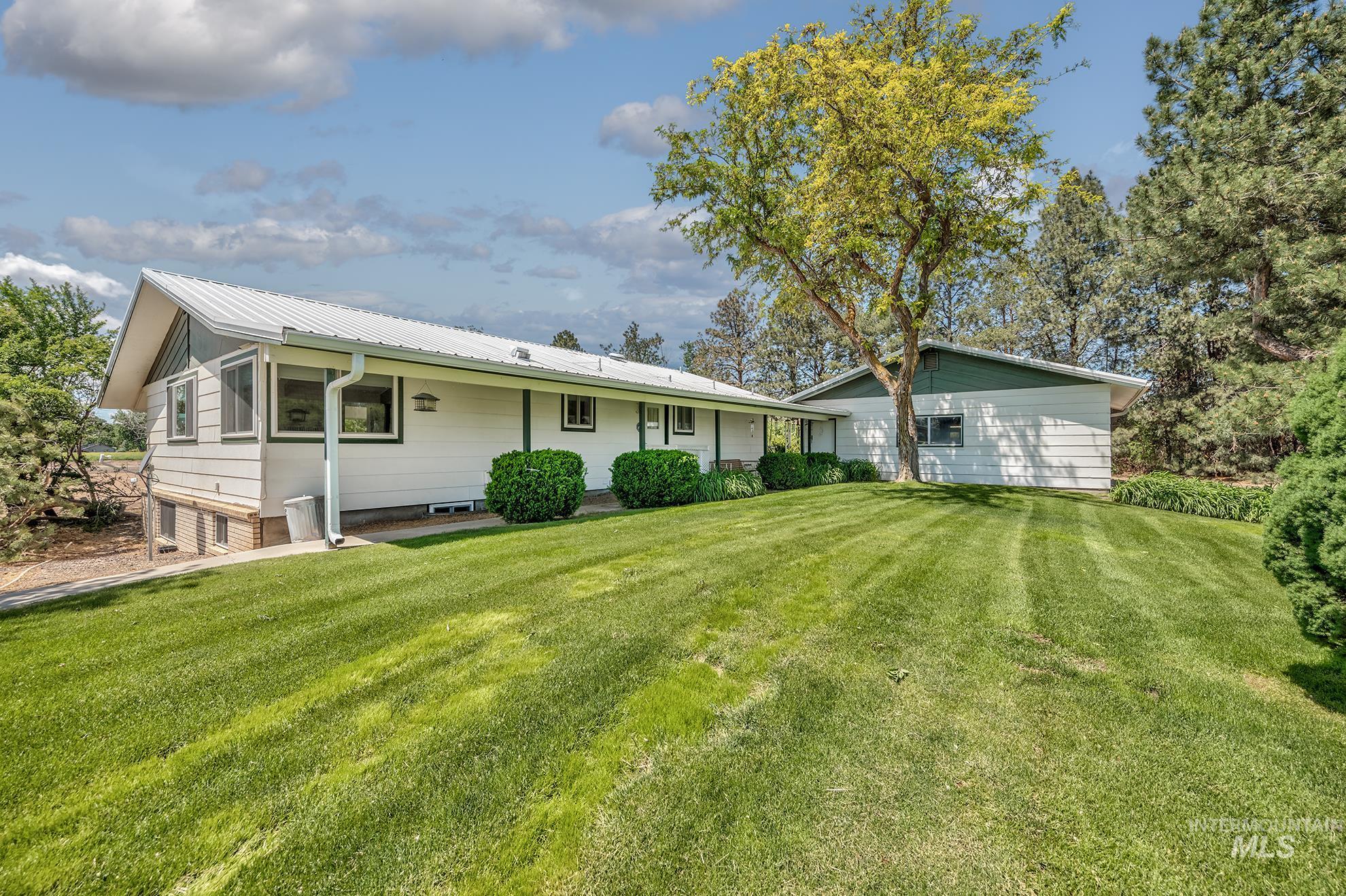 748 Pringle Road