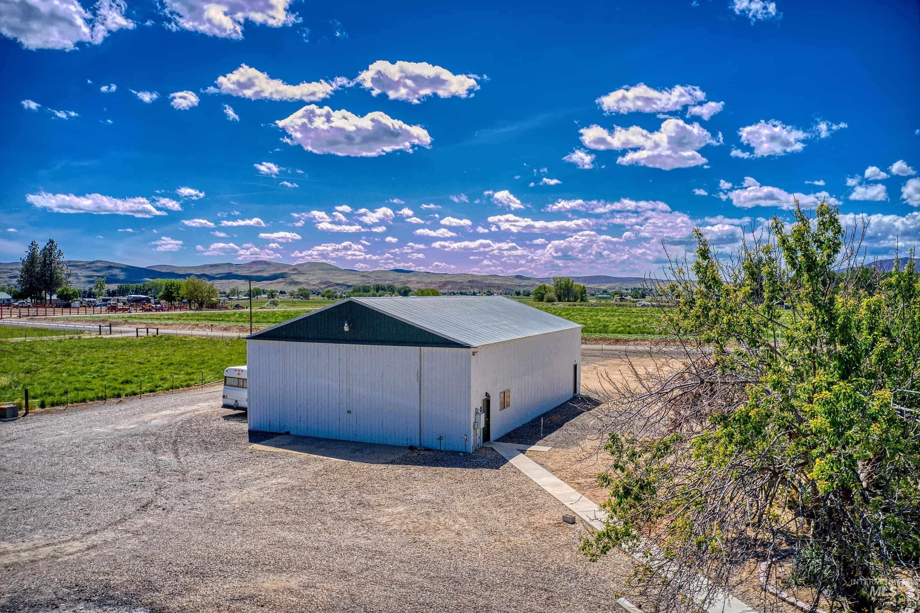 748 Pringle Road