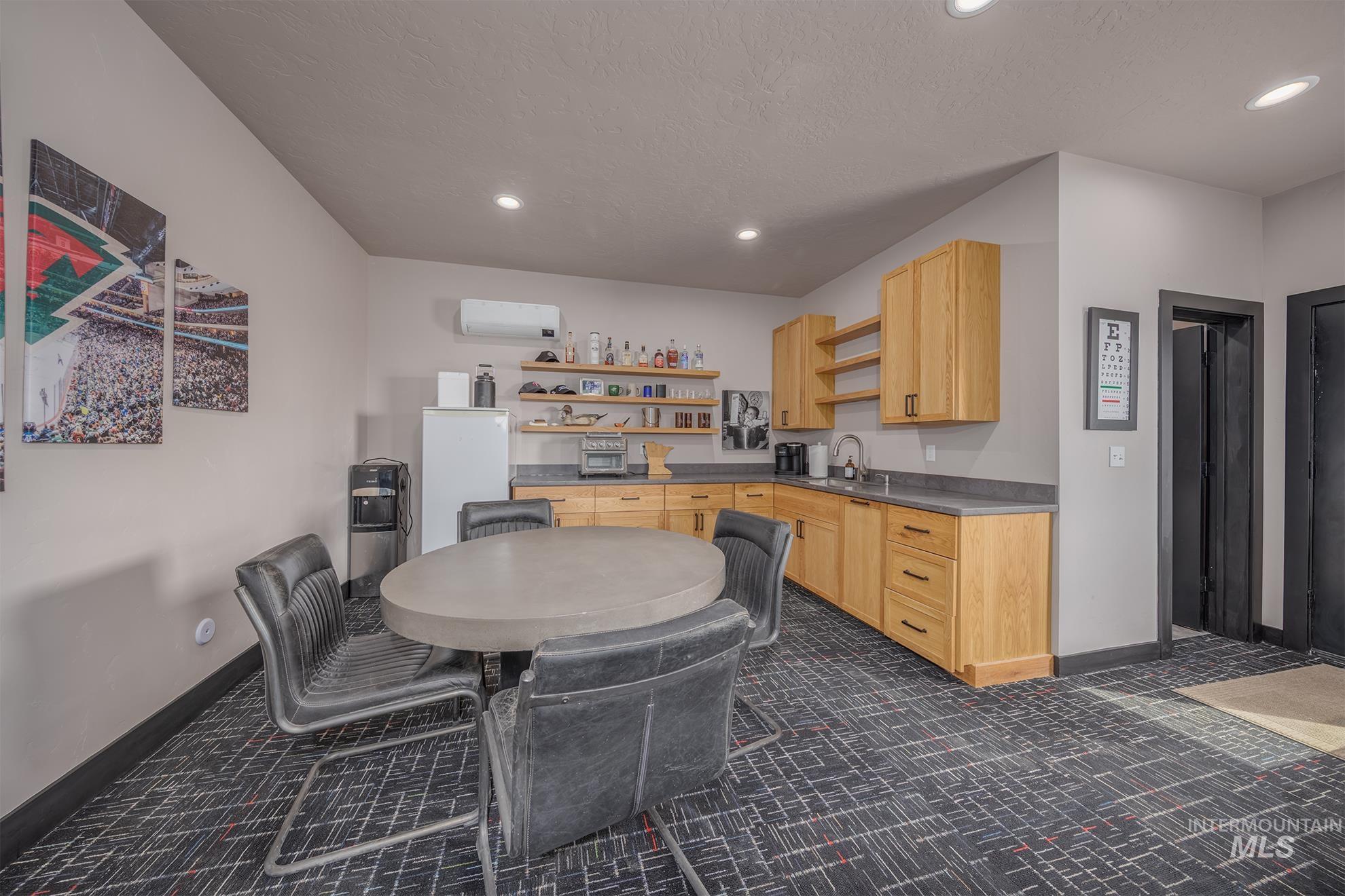 1150 Pleasant View Drive
