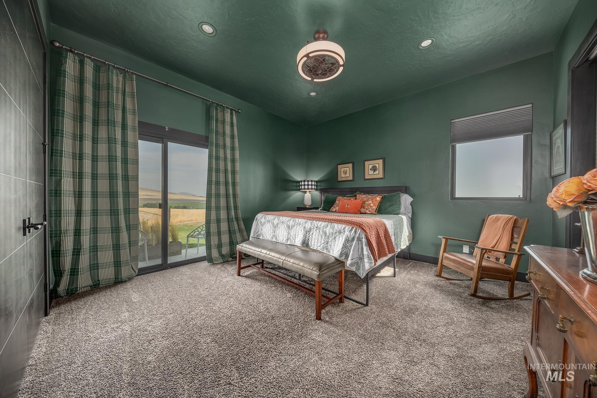 1150 Pleasant View Drive
