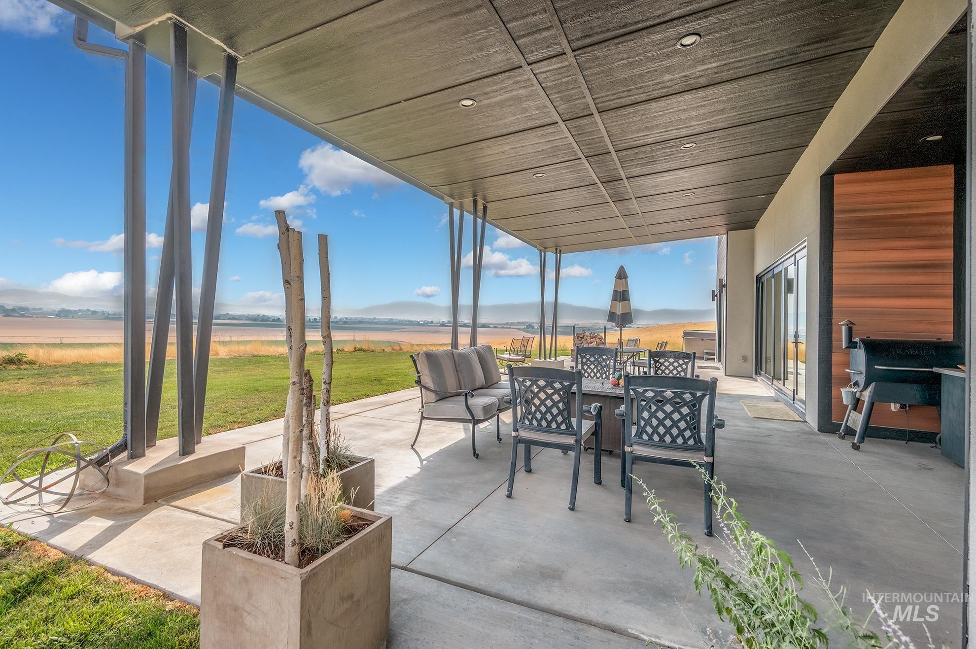1150 Pleasant View Drive