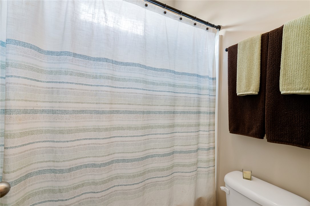 1001 Hillcrest Court