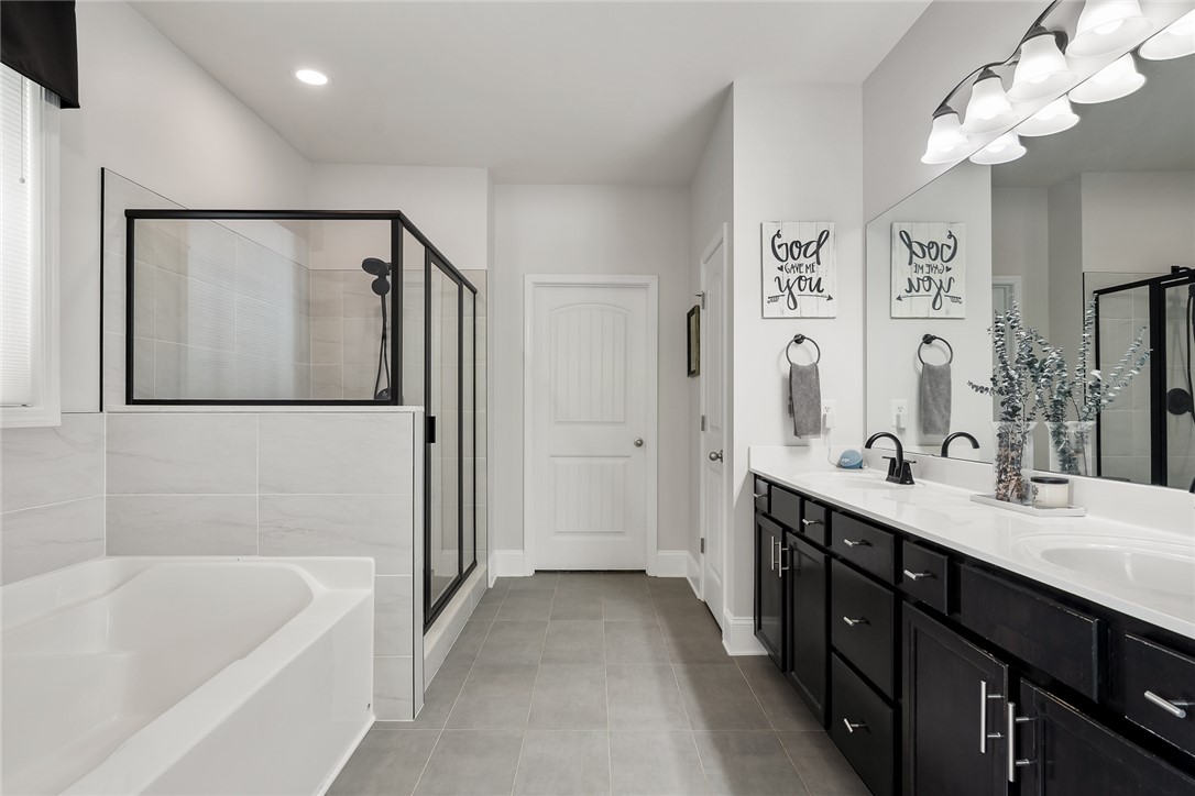 1001 Hillcrest Court