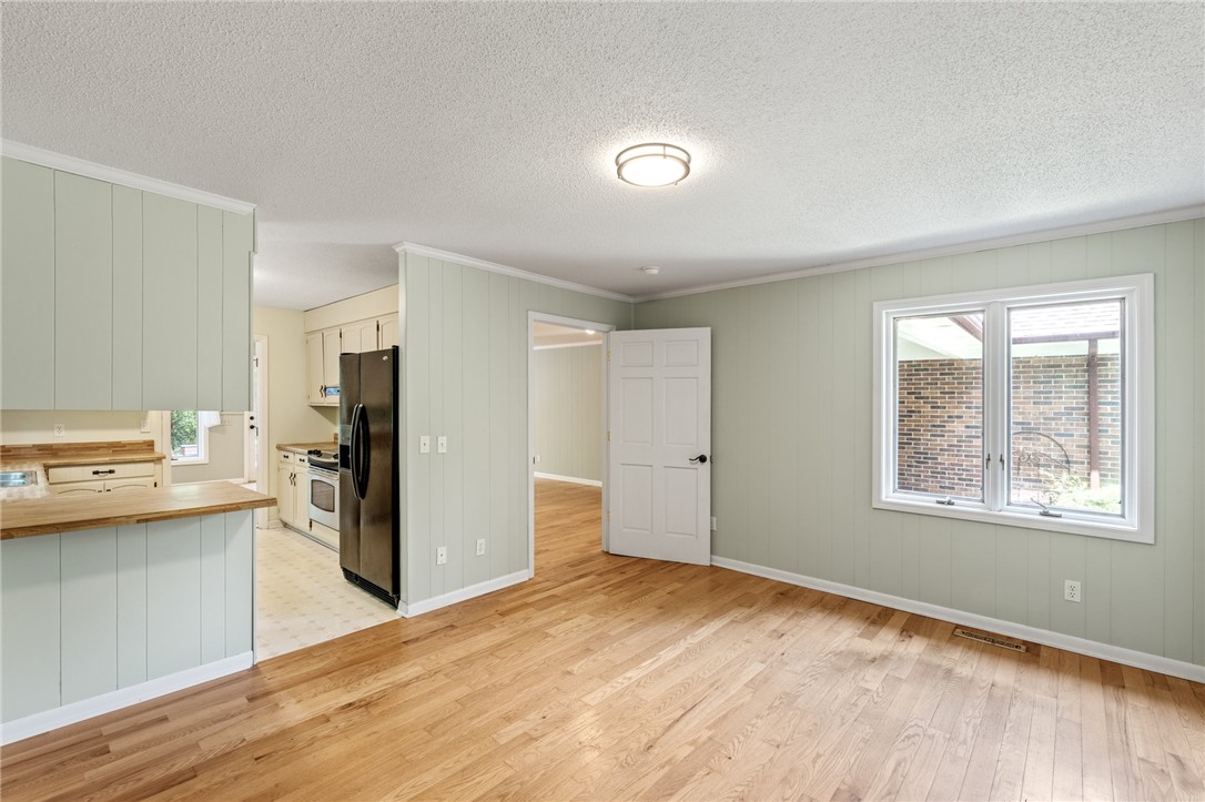 1555 Fort Hill Drive