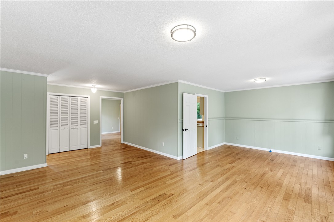 1555 Fort Hill Drive