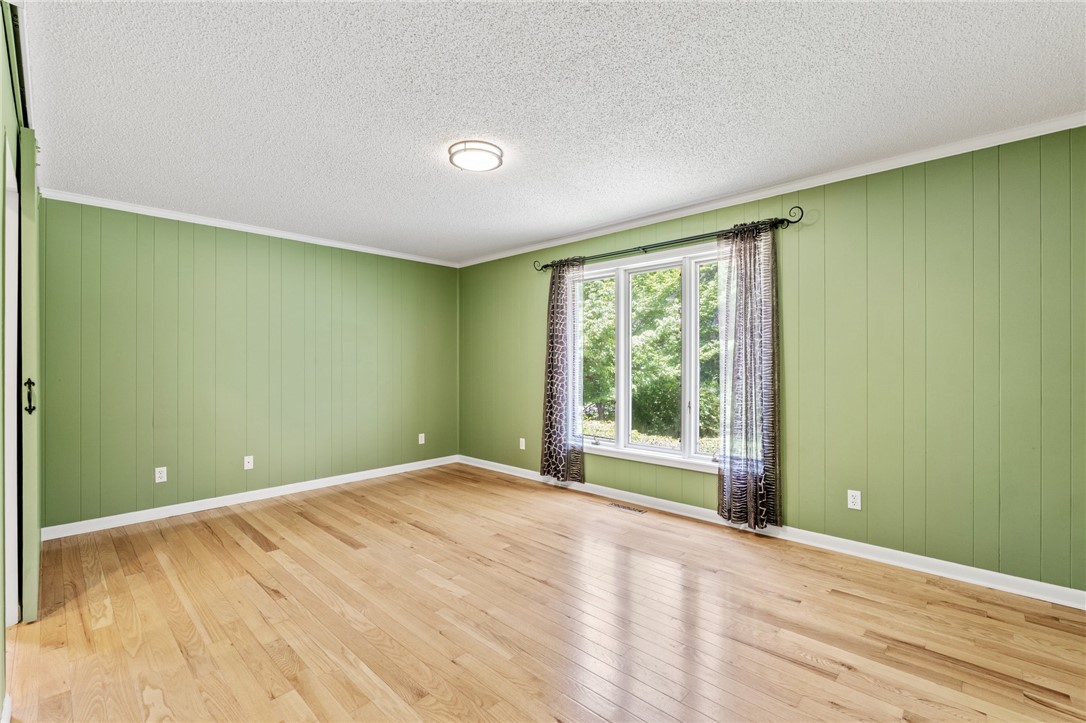 1555 Fort Hill Drive