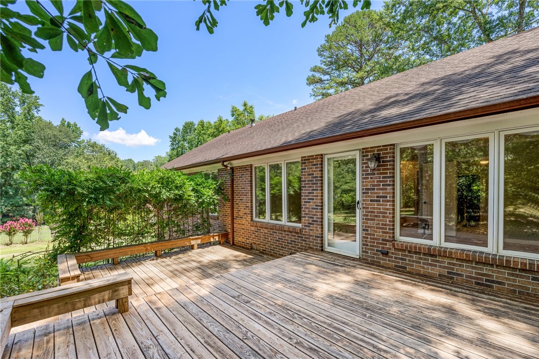 1555 Fort Hill Drive