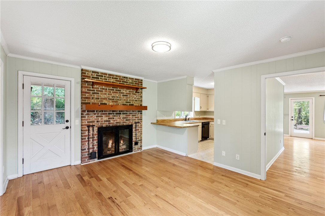 1555 Fort Hill Drive