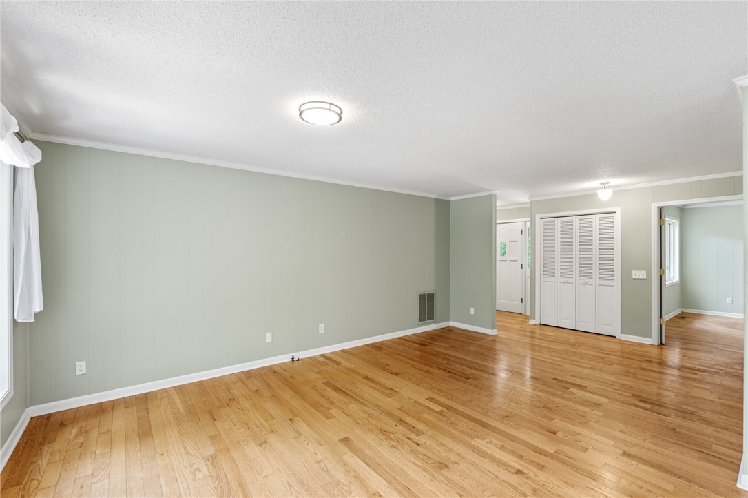 1555 Fort Hill Drive