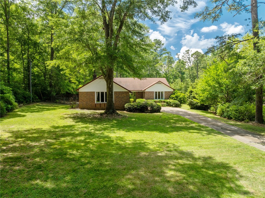 1555 Fort Hill Drive