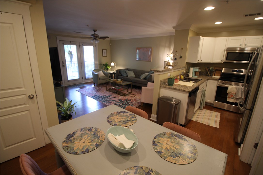 833 Old Greenville Highway 425