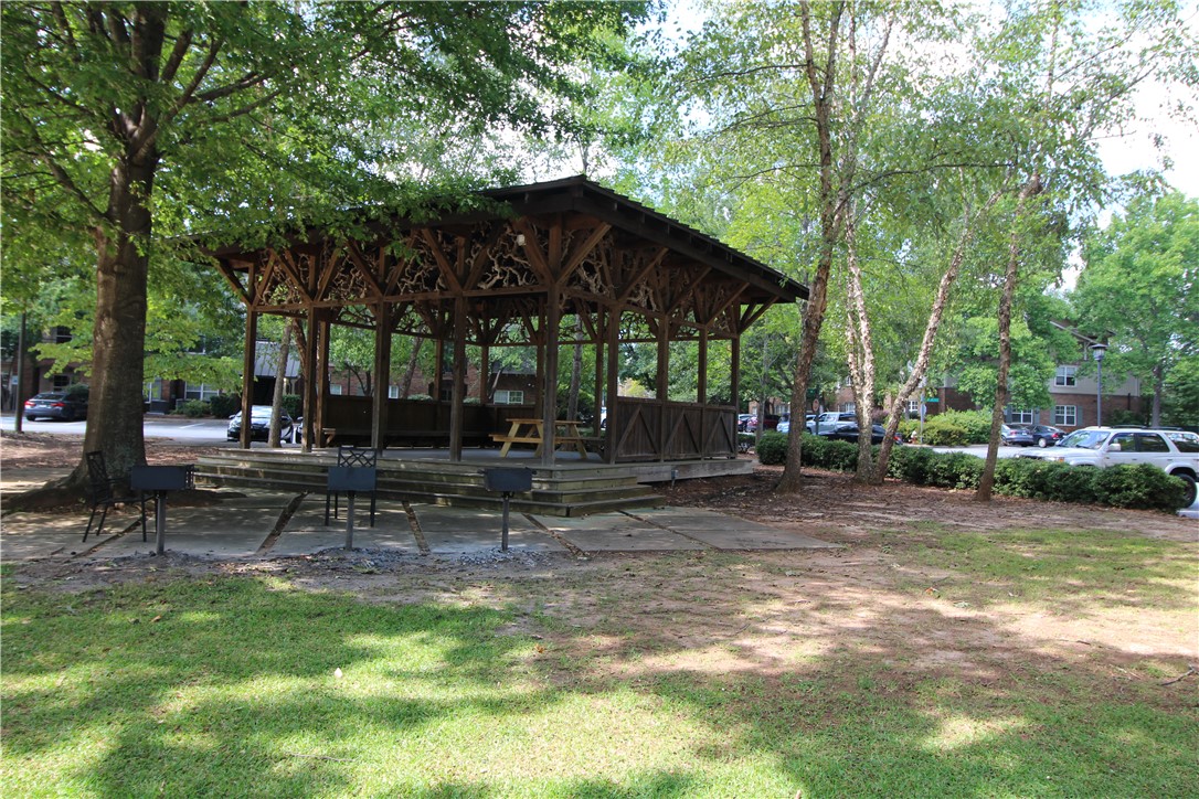 833 Old Greenville Highway 425