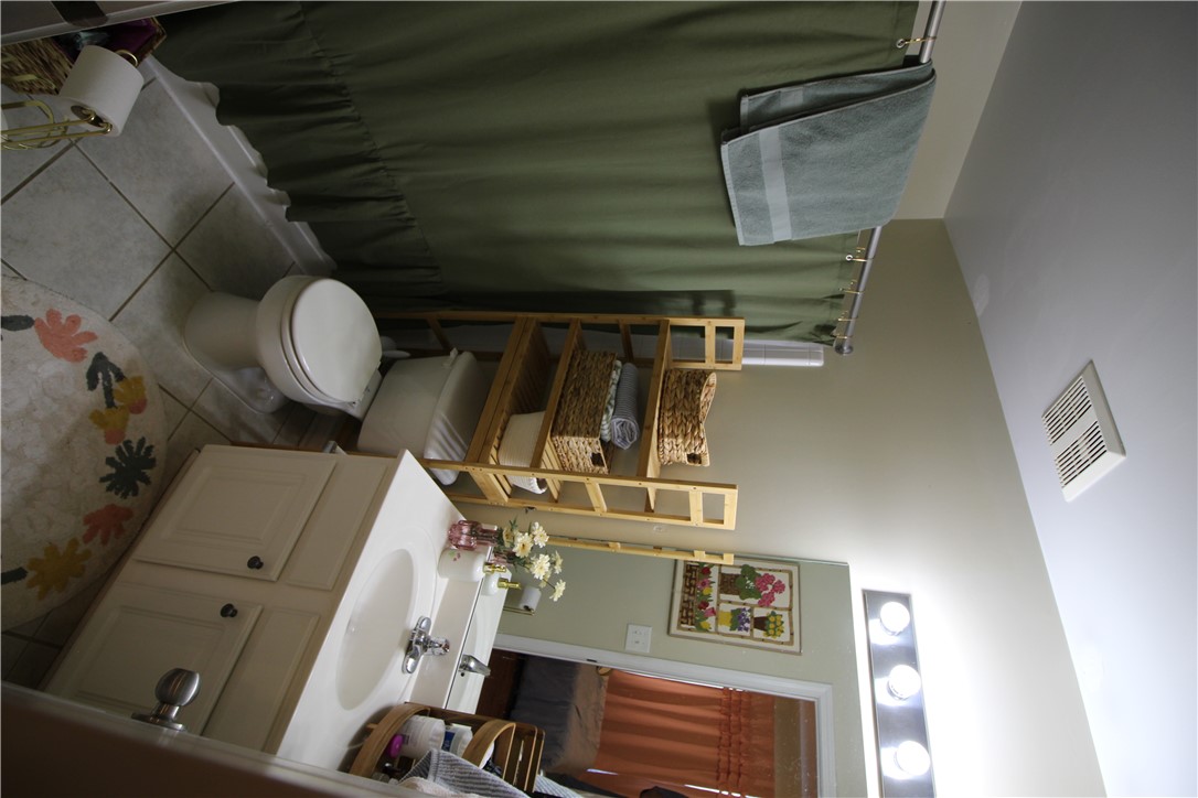 833 Old Greenville Highway 425