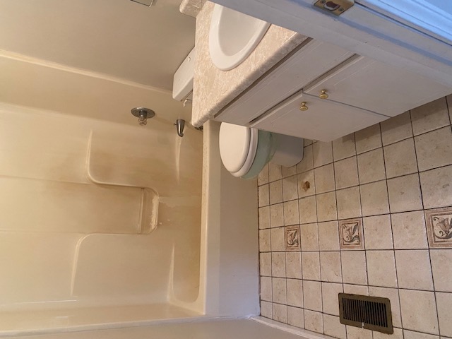 113 golden springs Lane