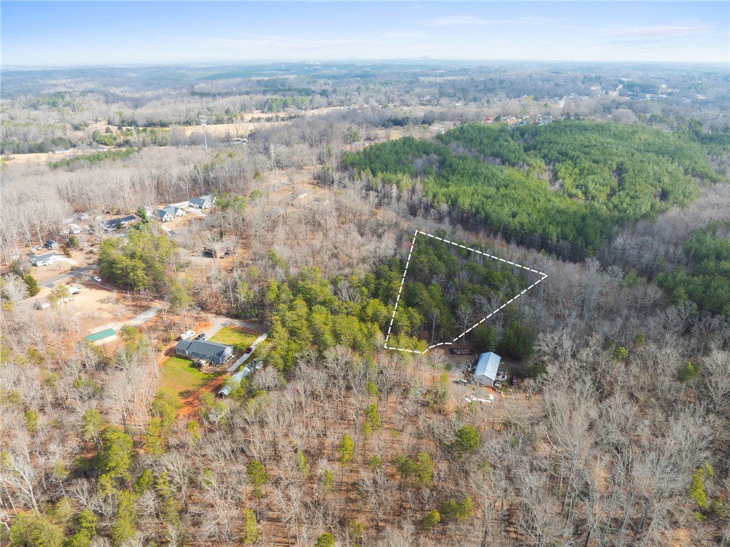 00 Pinecrest Court