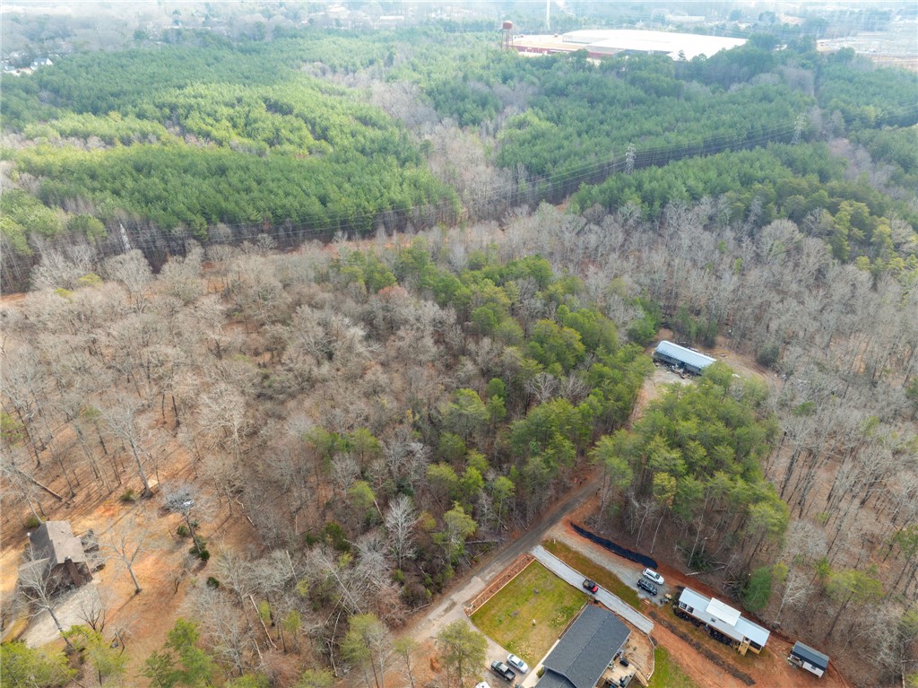 00 Pinecrest Court