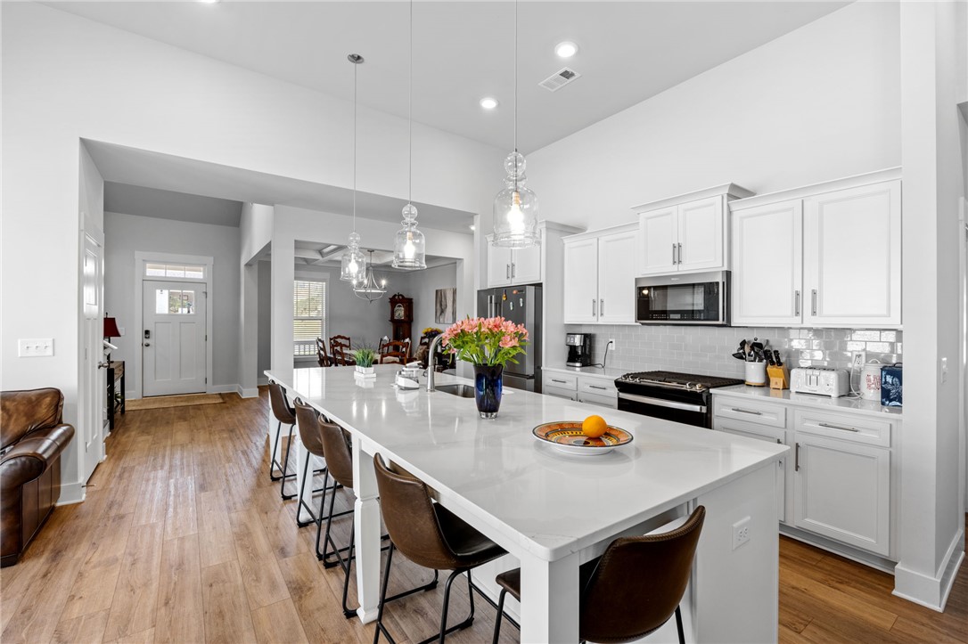 210 Maverick Trail