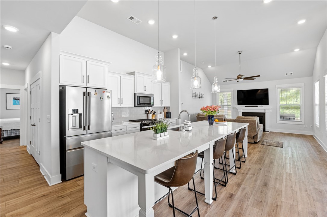 210 Maverick Trail